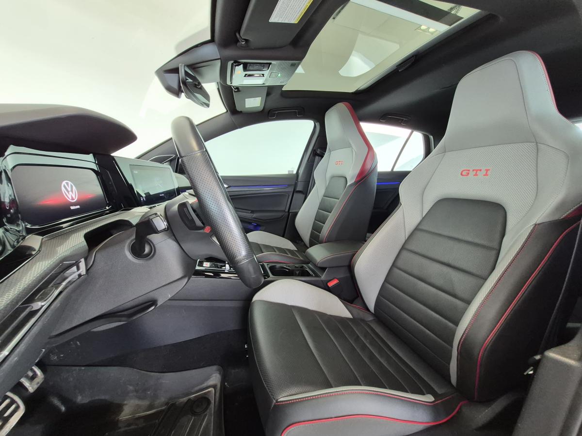 2024 Volkswagen Golf GTI - Image 12