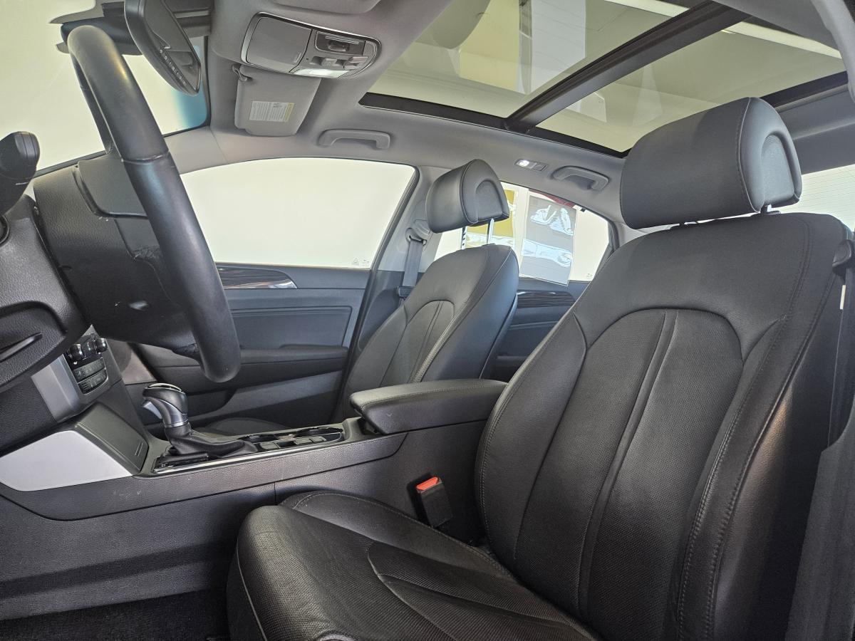 2016 Hyundai Sonata - Image 10