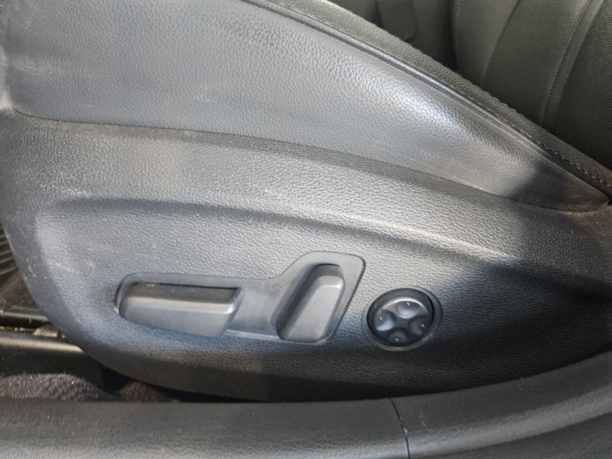 2016 Hyundai Sonata - Image 13