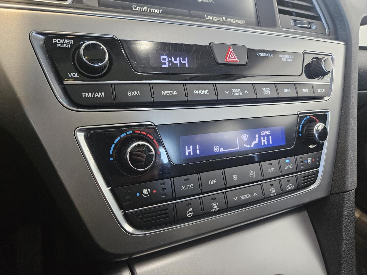 2016 Hyundai Sonata - Image 21