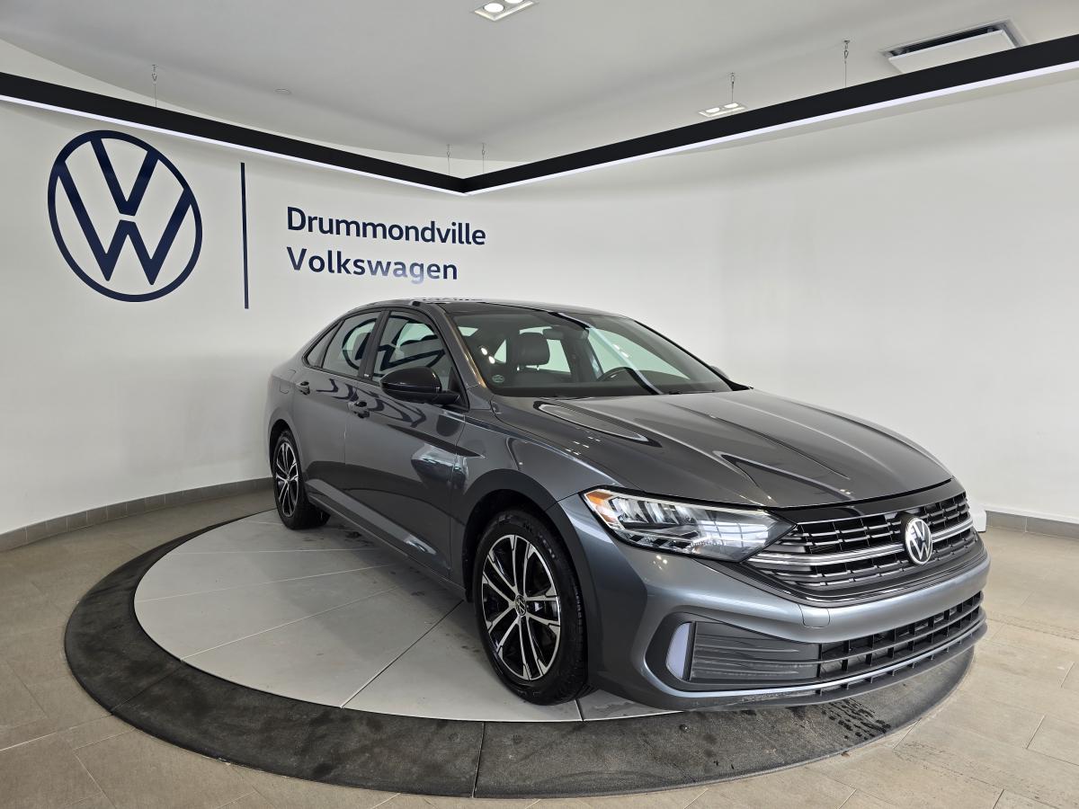 2023 Volkswagen Jetta - Image 3