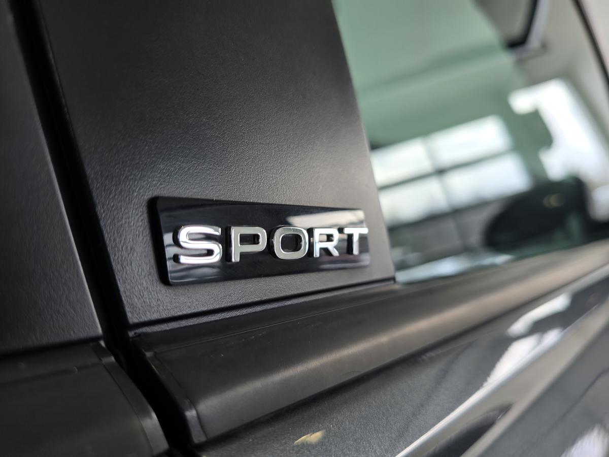 2023 Volkswagen Jetta - Image 9