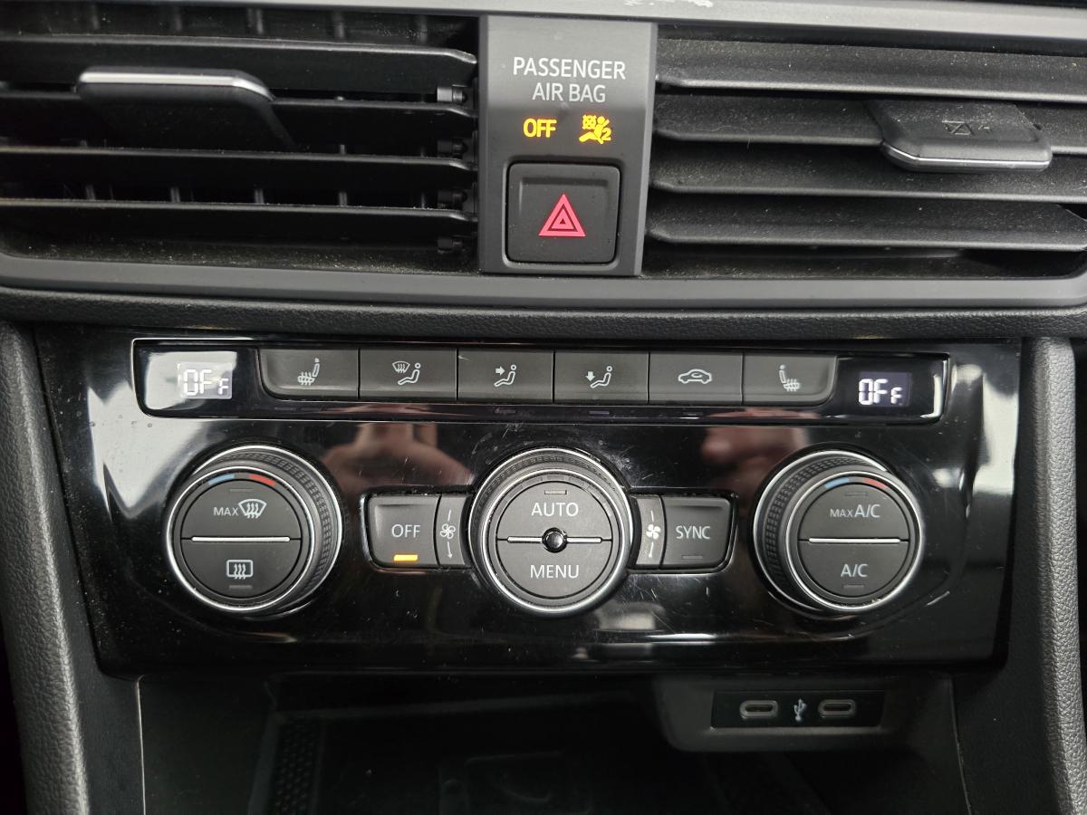 2023 Volkswagen Jetta - Image 14