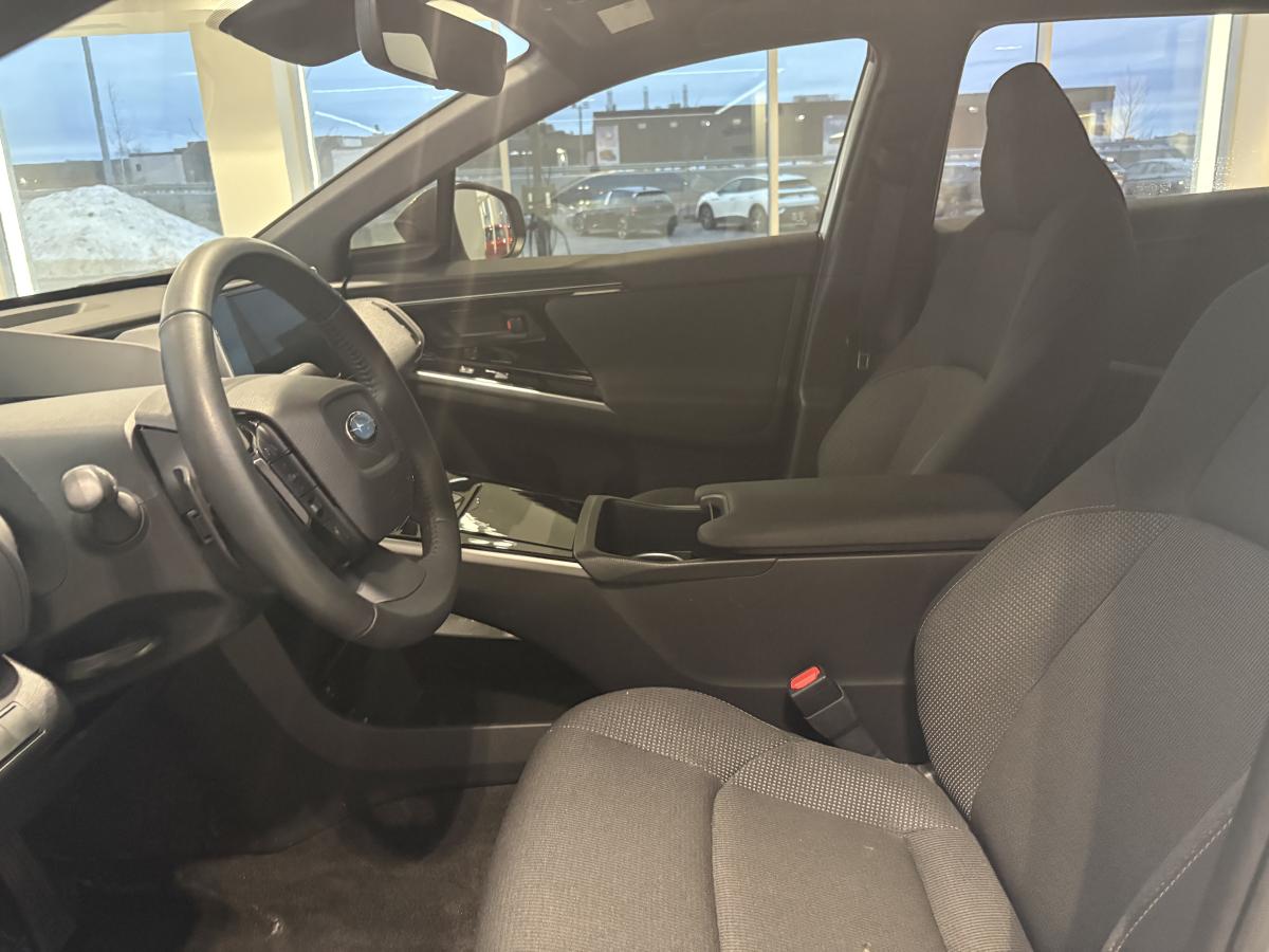 2023 Subaru Solterra - Image 9