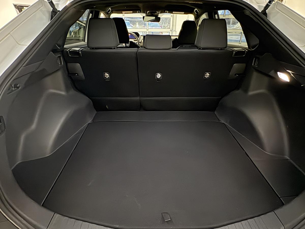 2023 Subaru Solterra - Image 12