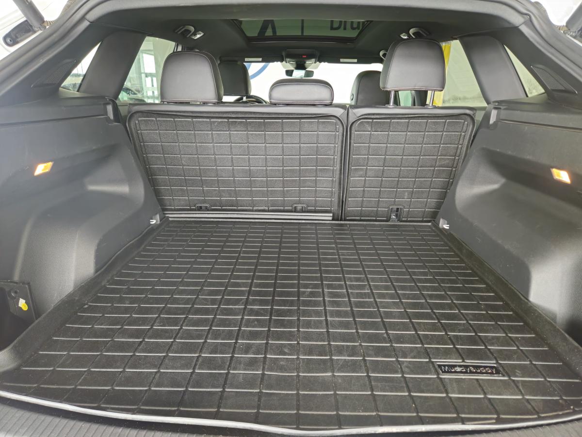 2023 Volkswagen Atlas Cross Sport - Image 11