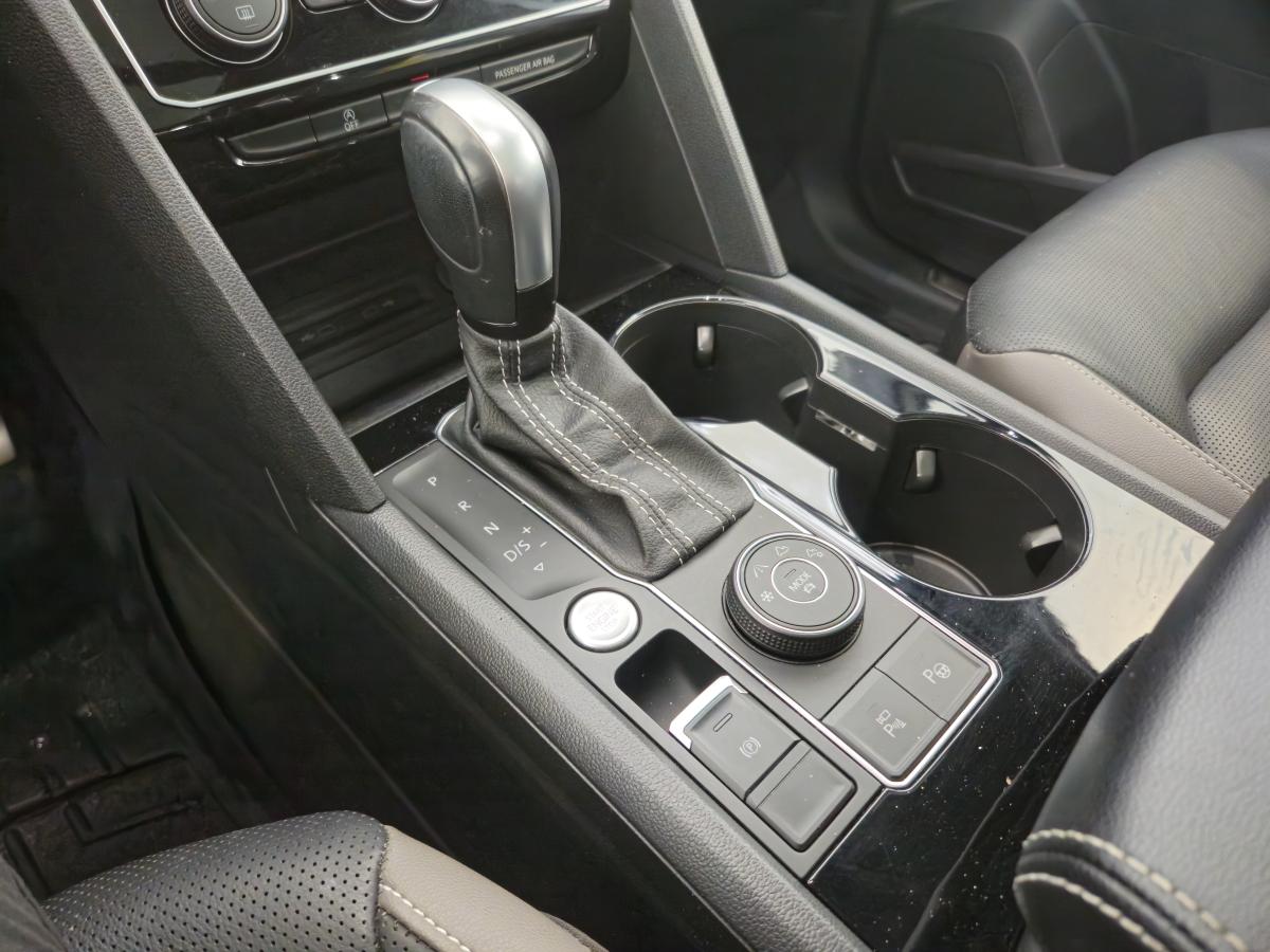 2023 Volkswagen Atlas Cross Sport - Image 22