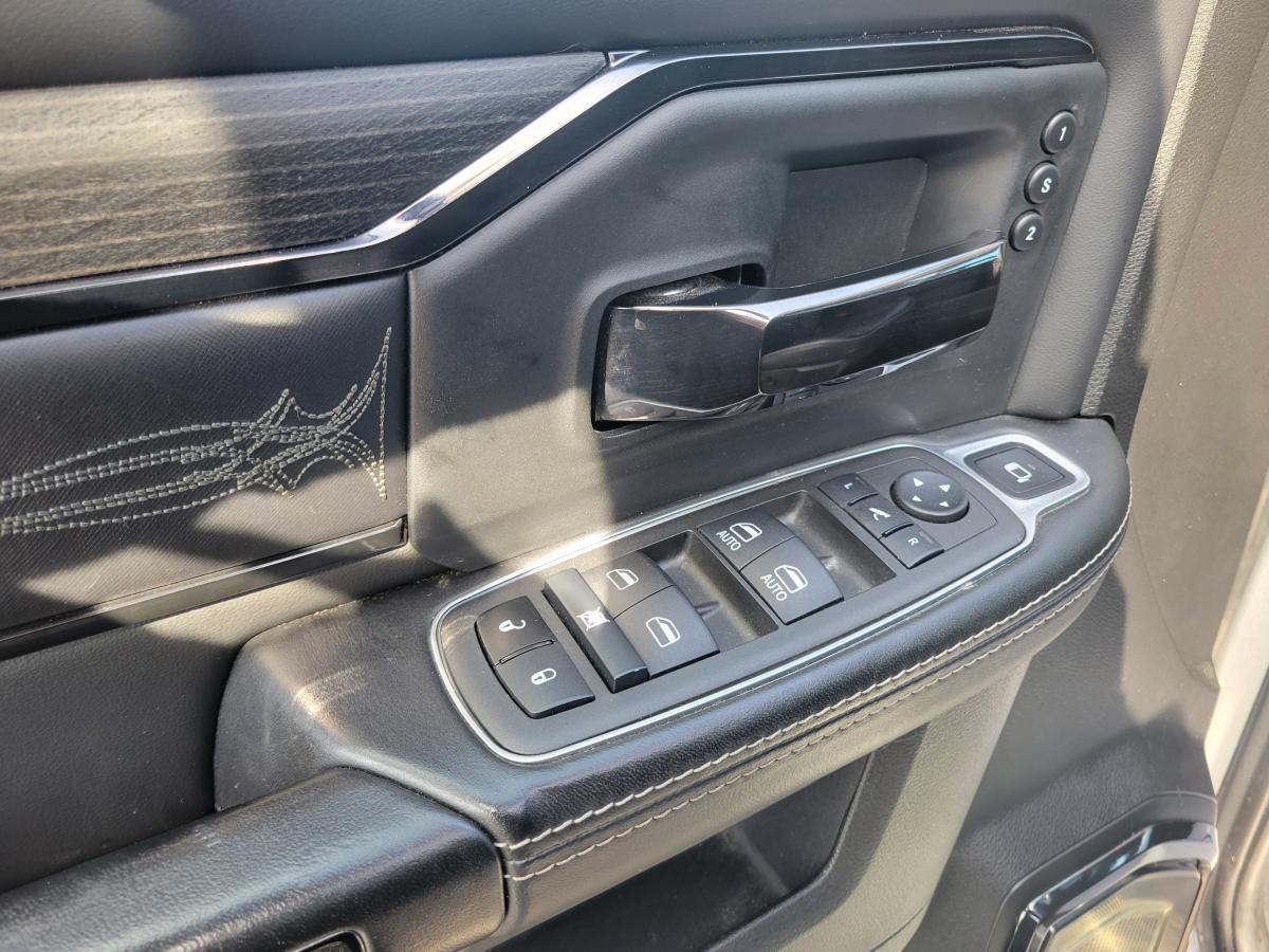 2022 RAM 2500 - Image 11