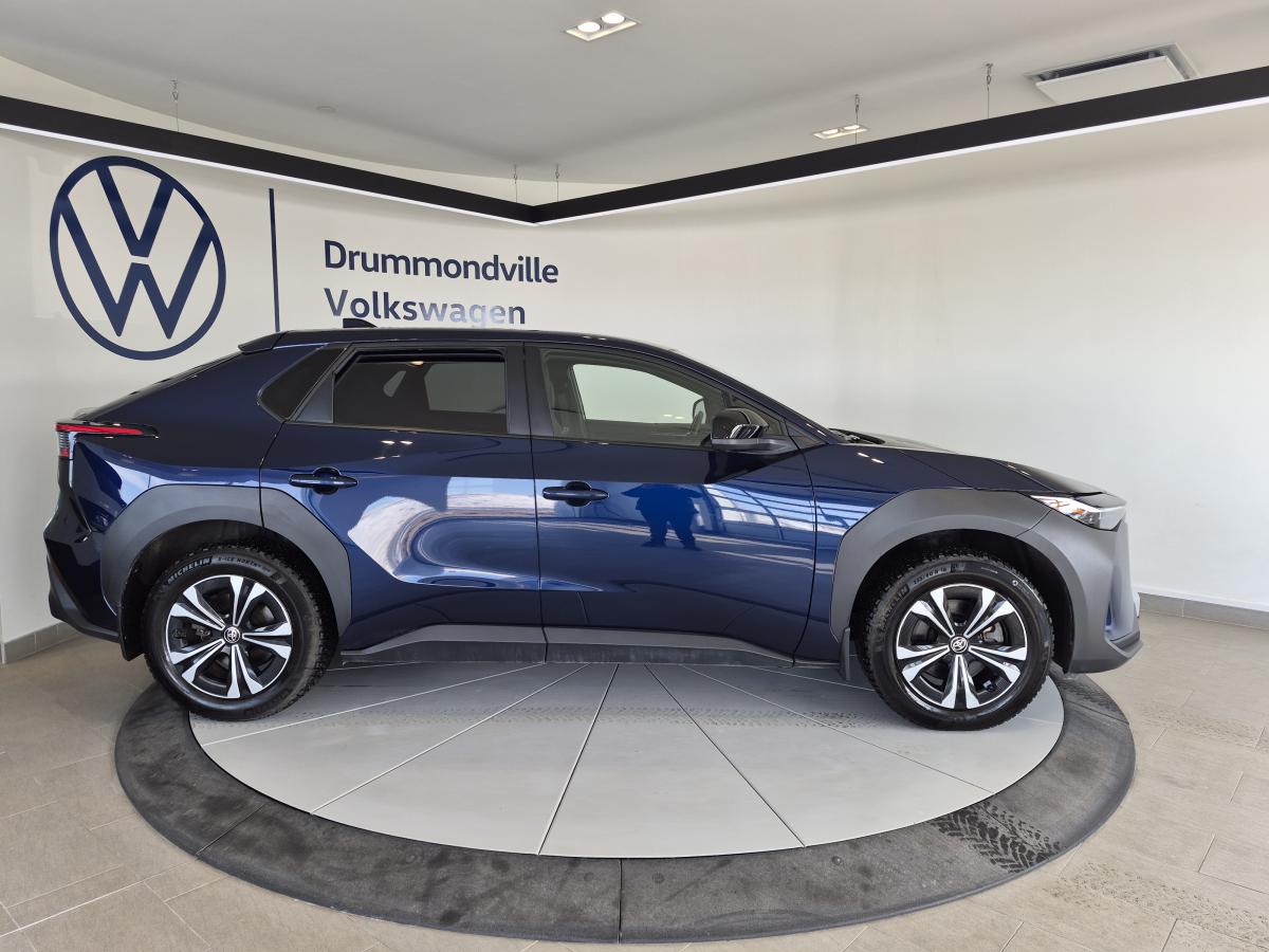 2023 Toyota bZ4X - Image 4