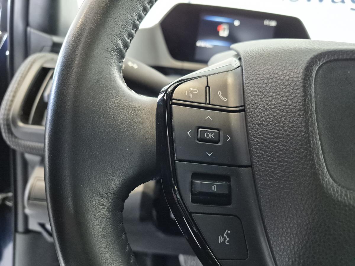 2023 Toyota bZ4X - Image 15