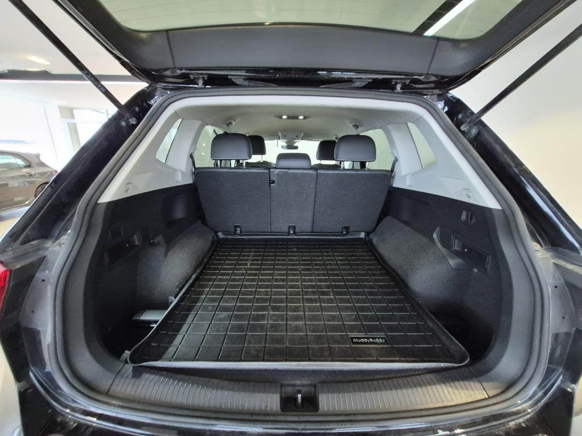 2023 Volkswagen Tiguan - Image 9