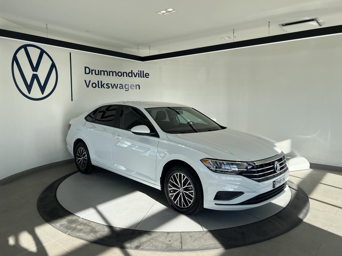 2021 Volkswagen Jetta - Image 3