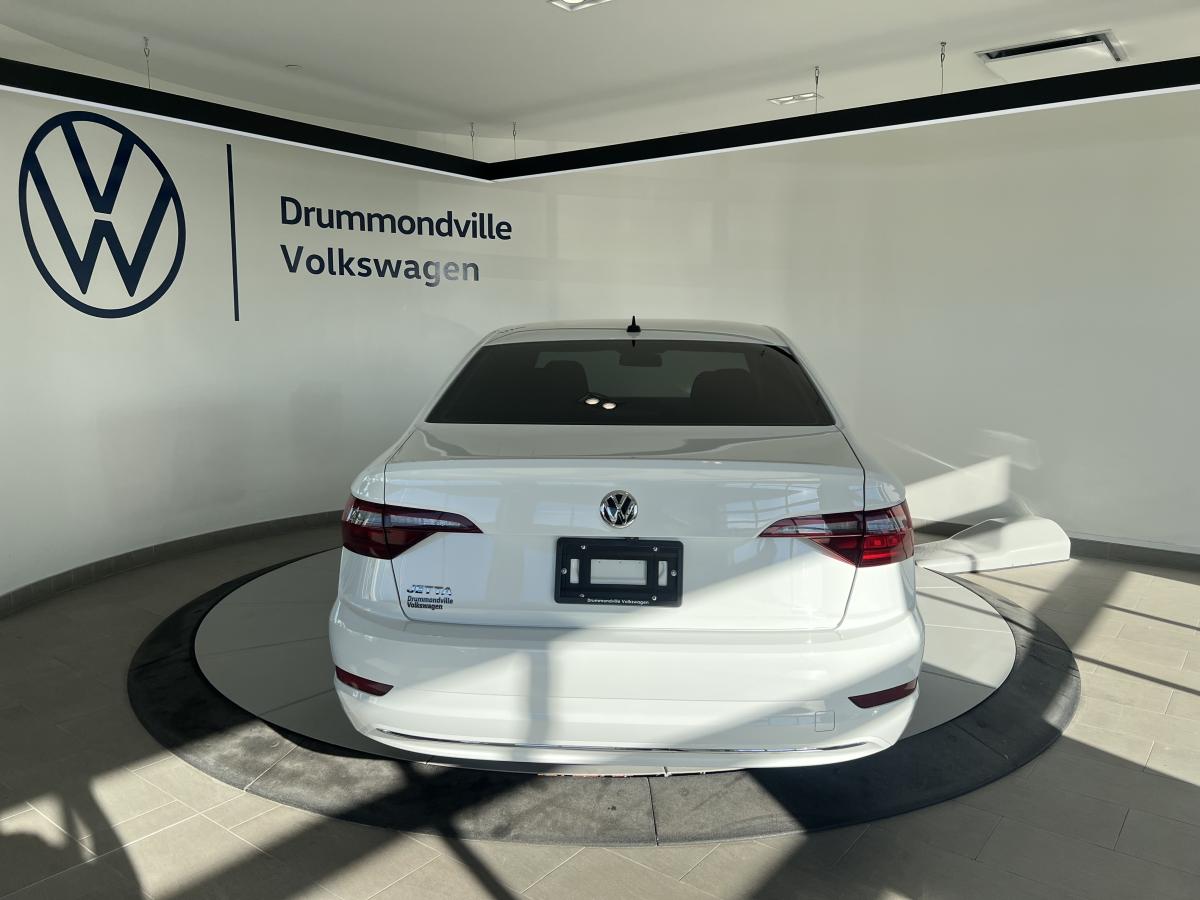 2021 Volkswagen Jetta - Image 5