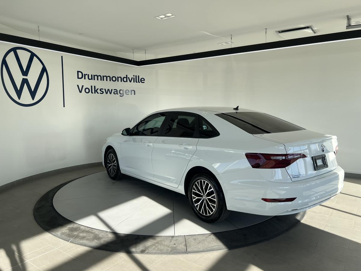 2021 Volkswagen Jetta - Image 6