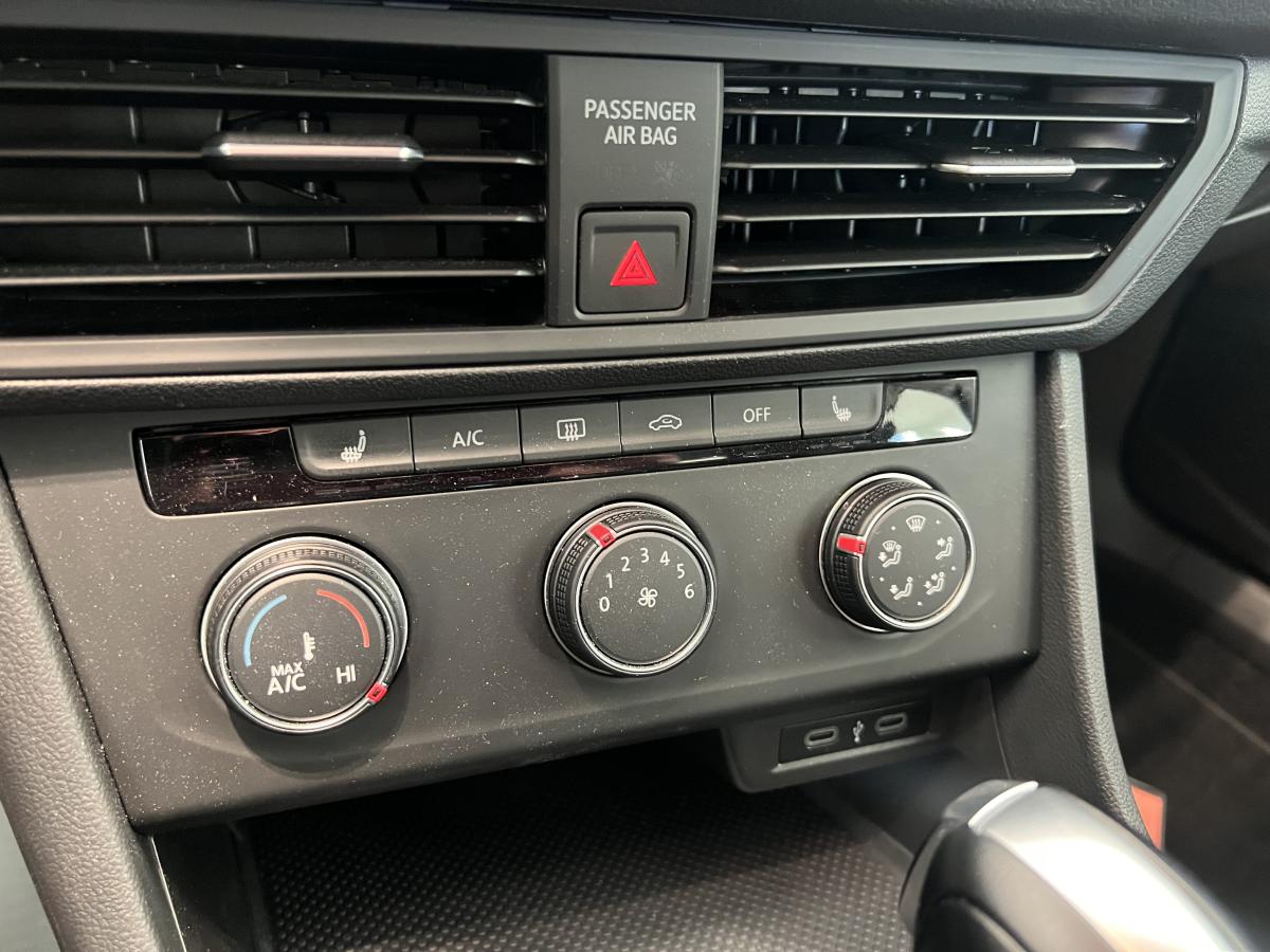 2021 Volkswagen Jetta - Image 16