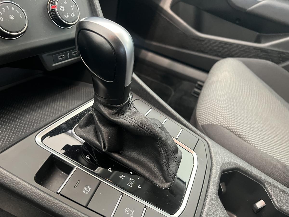 2021 Volkswagen Jetta - Image 17