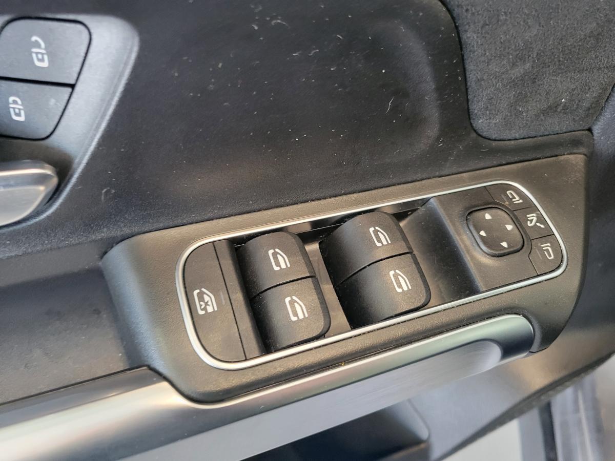 2021 Mercedes-Benz GLB 250 - Image 10