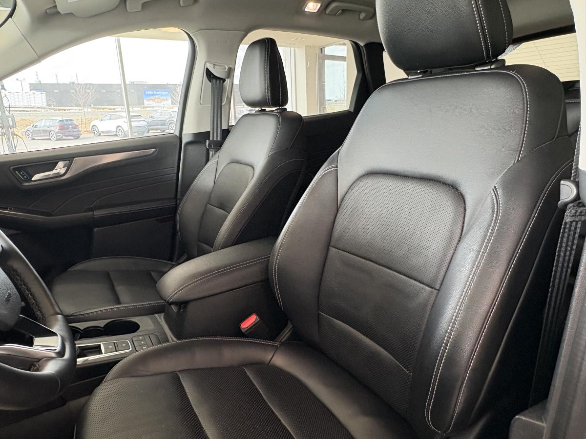 2022 Ford Escape - Image 10