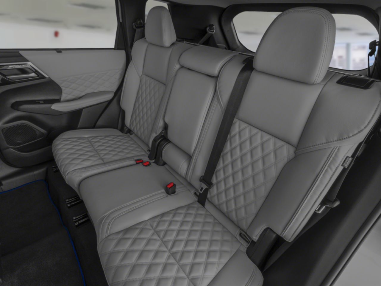 2026 MITSUBISHI OUTLANDER PHEV SEL S-AWC - Image 7