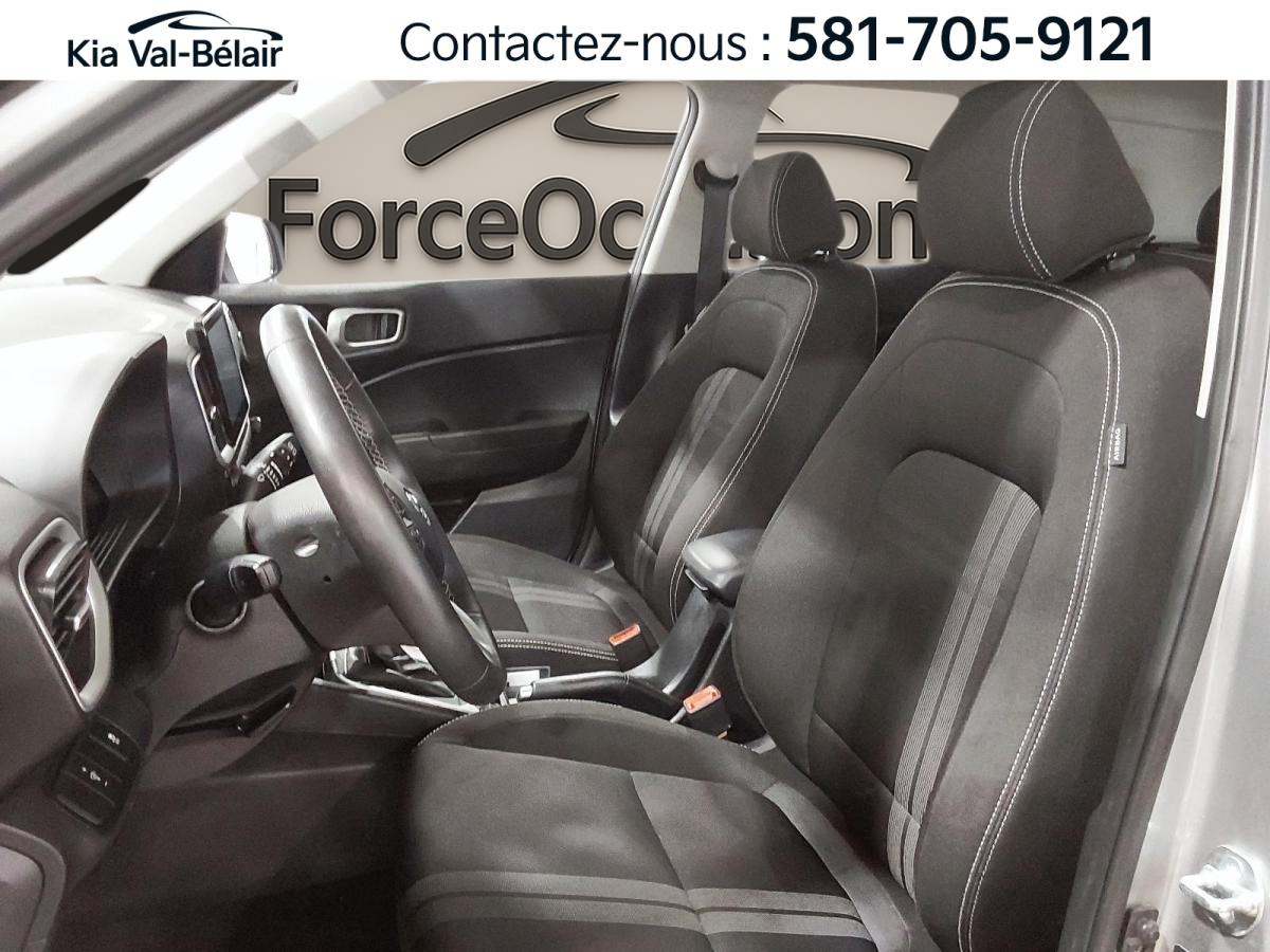 2025 Hyundai Venue - Image 5