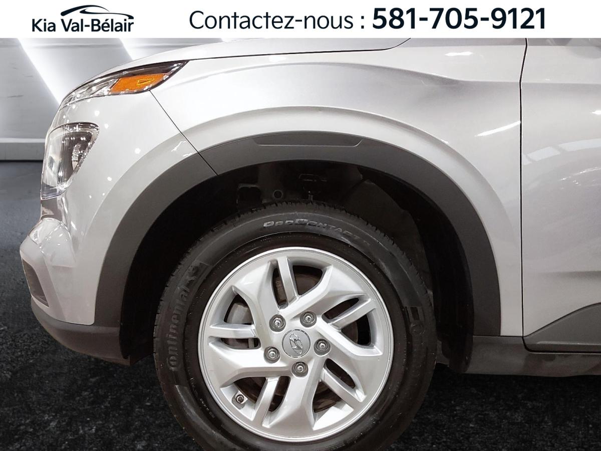 2025 Hyundai Venue - Image 11