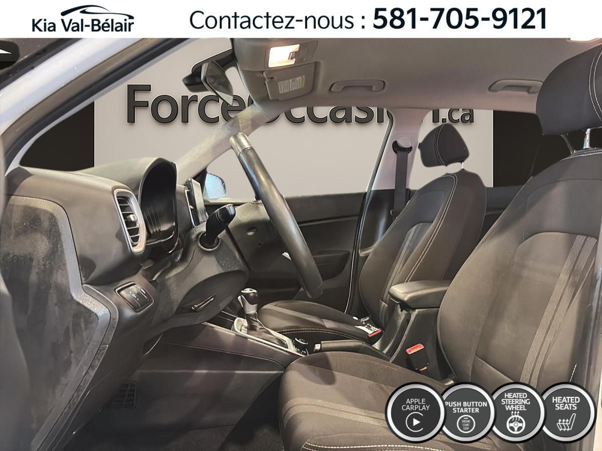 2025 Hyundai Venue - Image 6