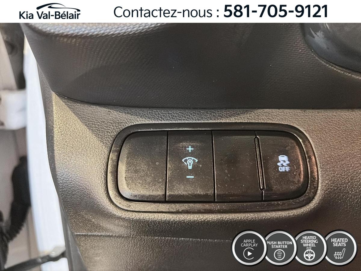 2025 Hyundai Venue - Image 22