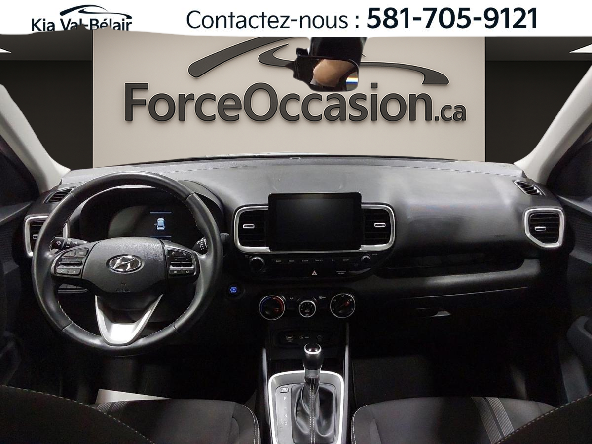 2025 Hyundai Venue - Image 4