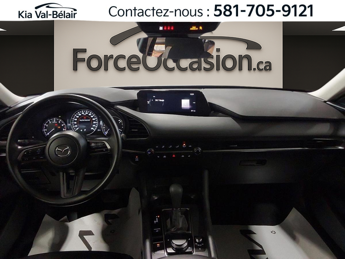 2025 Mazda Mazda3 - Image 5