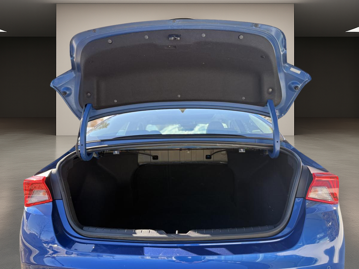 2021 Kia K5 - Image 7