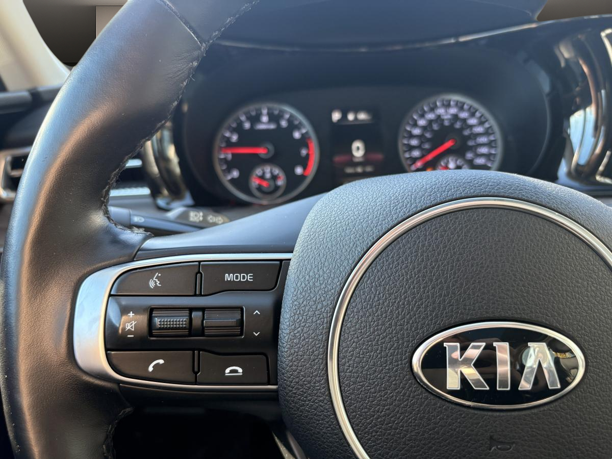 2021 Kia K5 - Image 15