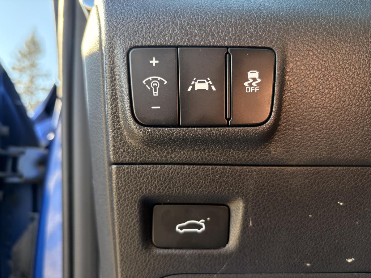 2021 Kia K5 - Image 22