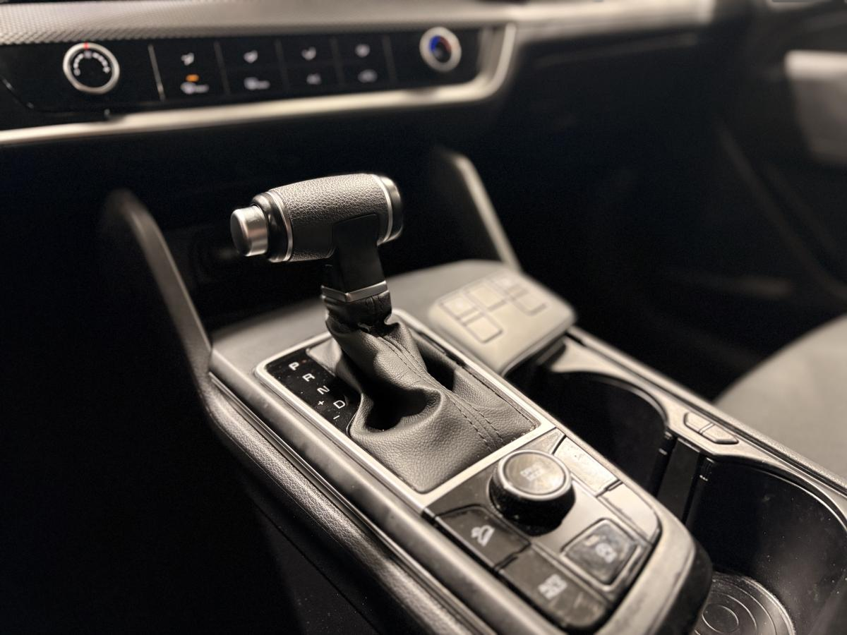 2023 Kia Sportage - Image 19