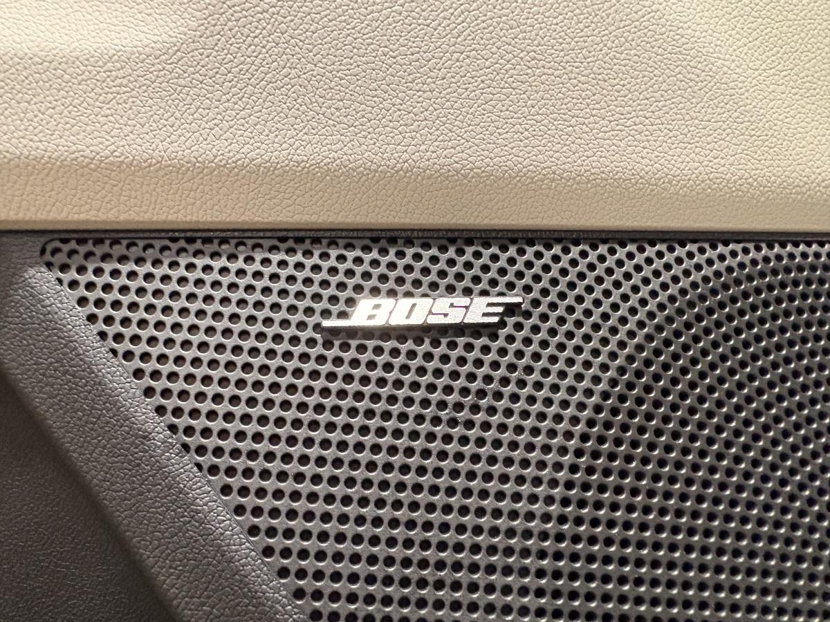 2025 Kia Sorento HEV - Image 8