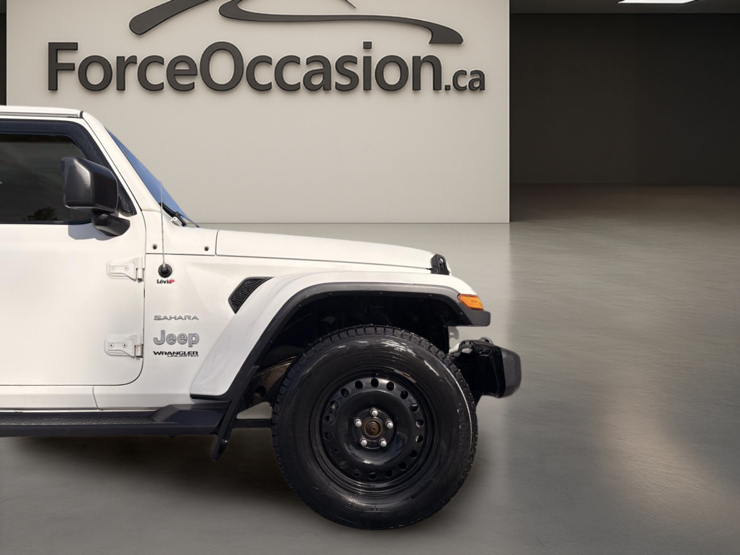 2018 Jeep Wrangler - Image 11