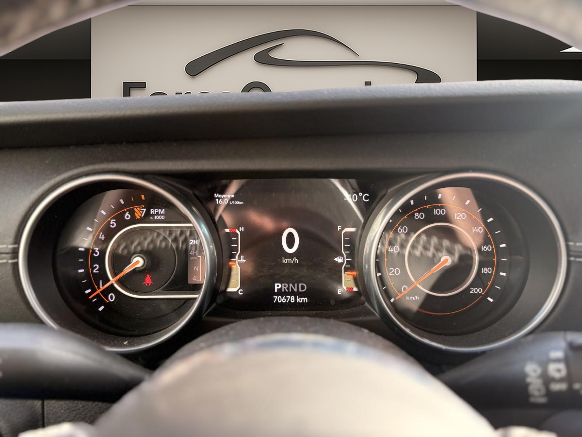 2018 Jeep Wrangler - Image 13