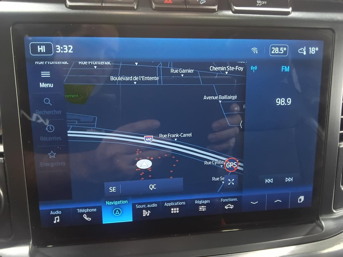 2022 Ford F-150 - Image 16