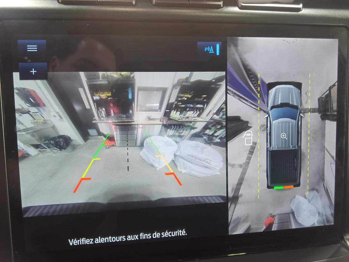 2022 Ford F-150 - Image 17