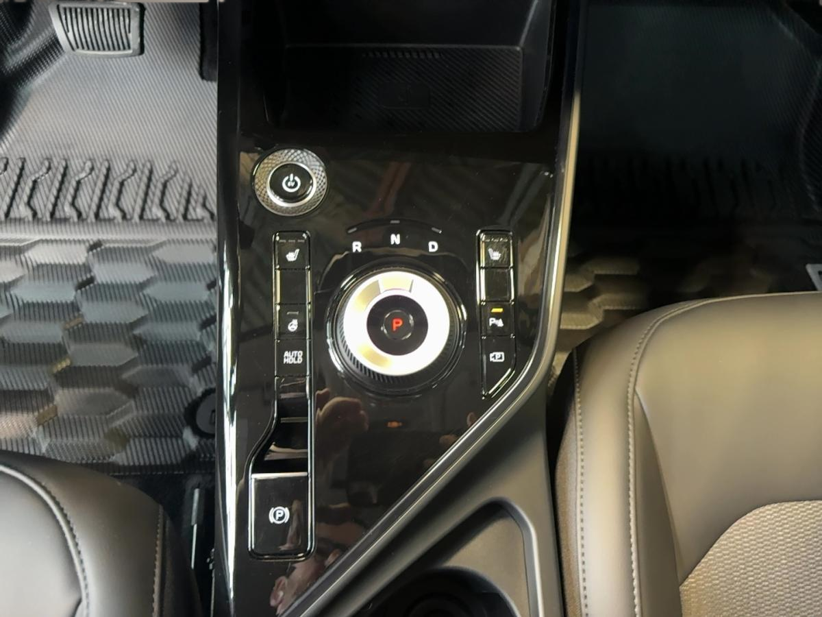 2025 Kia Niro EV - Image 18