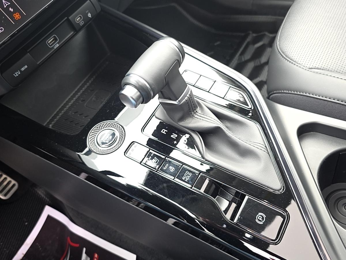 2025 Kia Niro HEV - Image 19