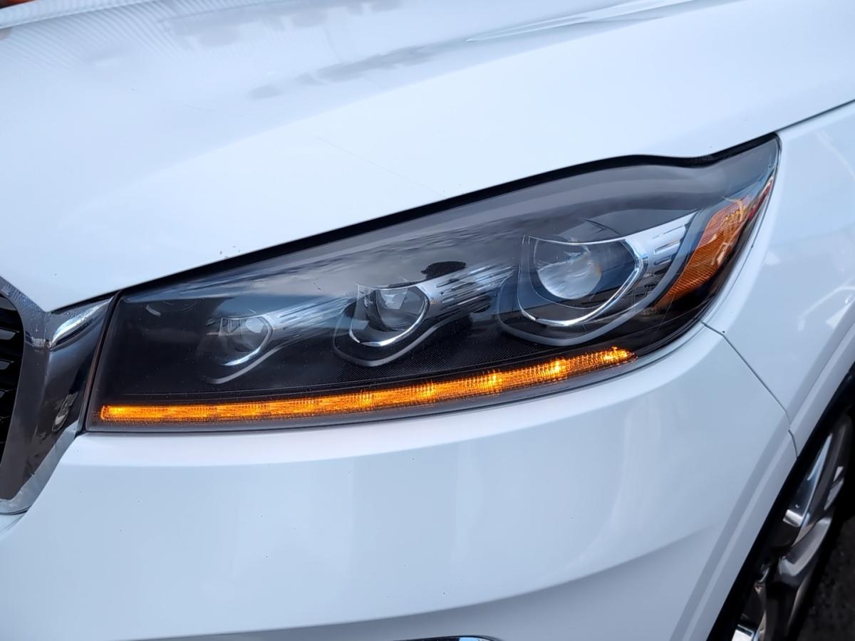2019 Kia Sorento - Image 27