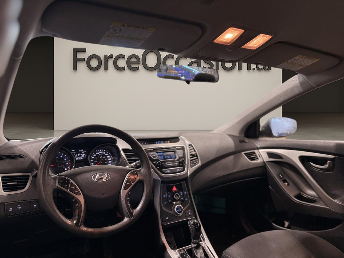 2016 Hyundai Elantra - Image 5