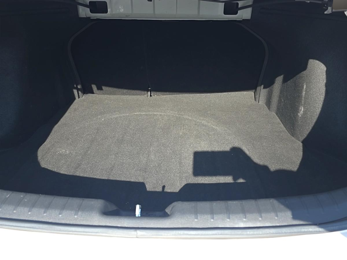 2023 Kia Forte - Image 8