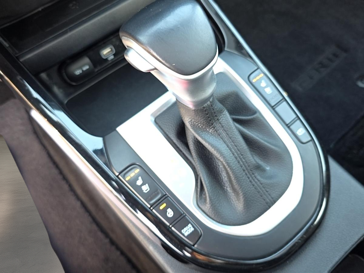 2023 Kia Forte - Image 19