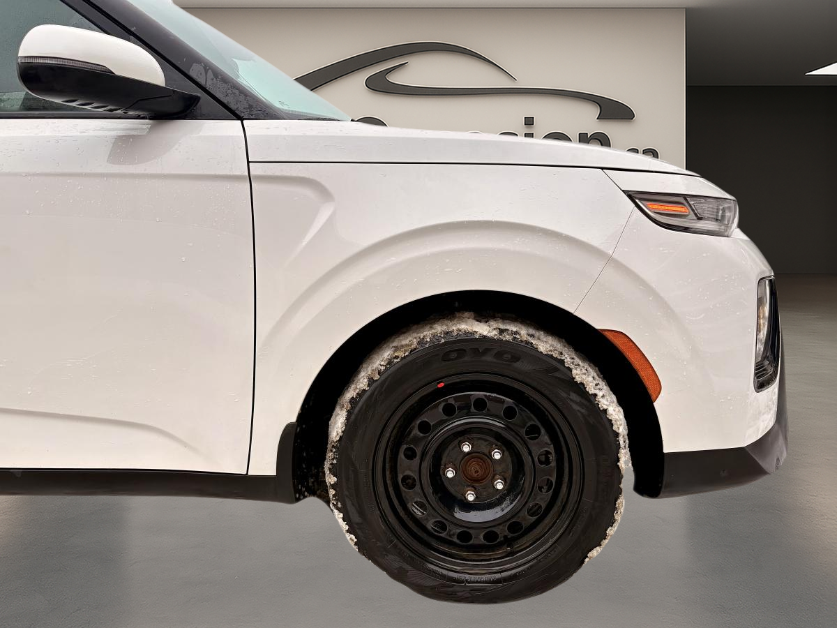 2022 Kia Soul - Image 11