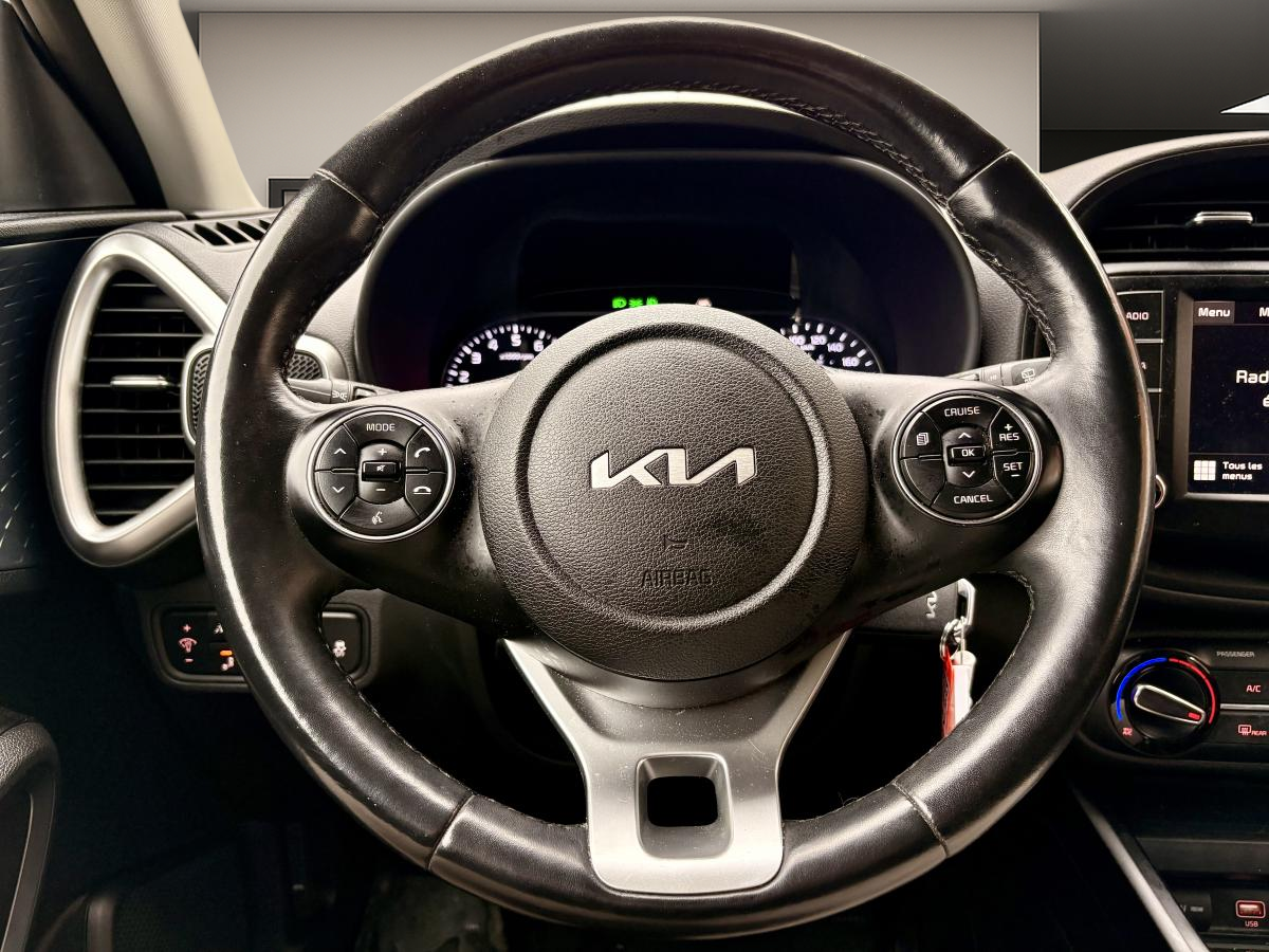 2022 Kia Soul - Image 13