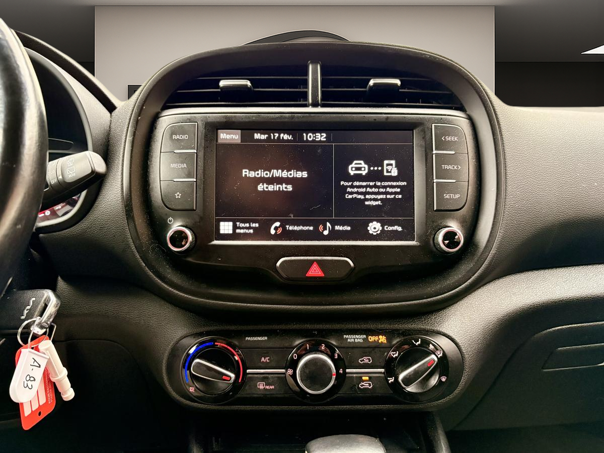 2022 Kia Soul - Image 14