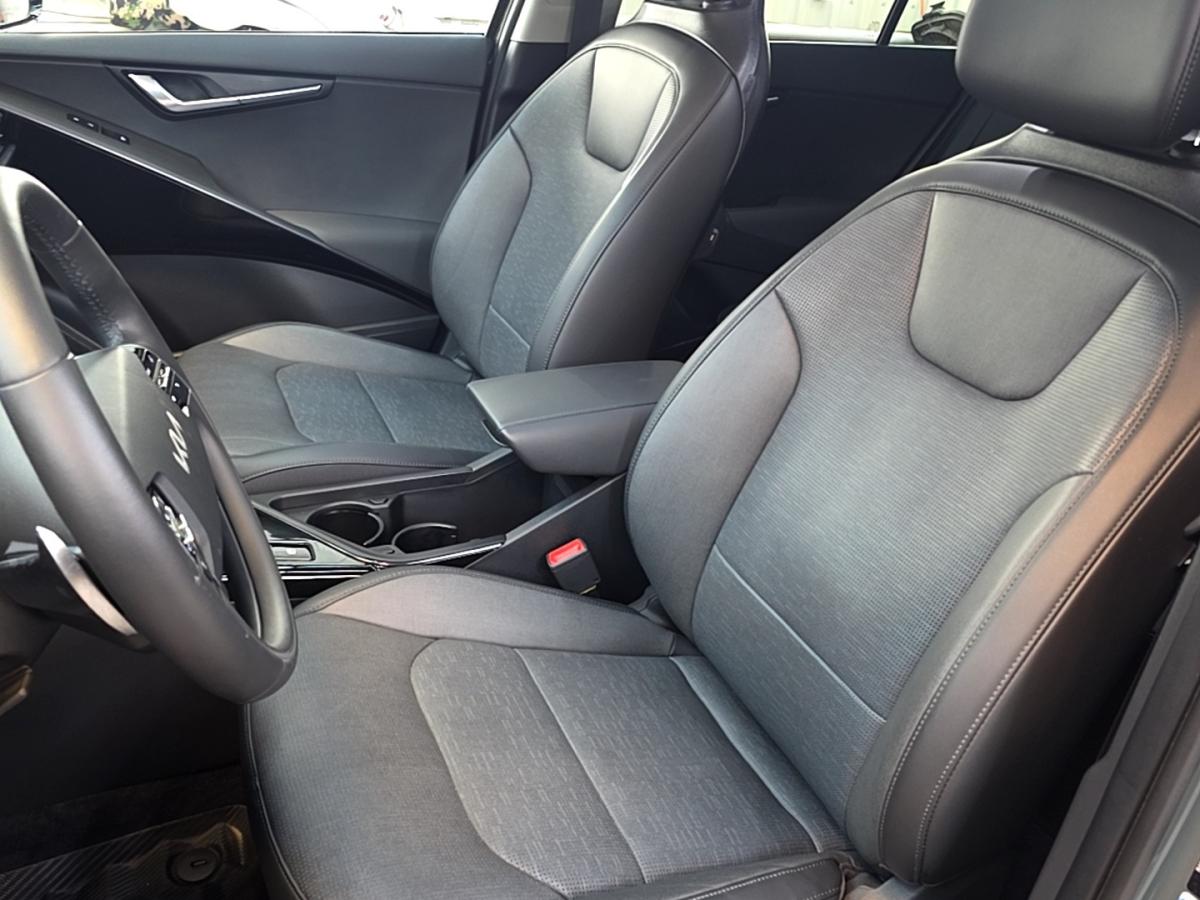 2024 Kia Niro EV - Image 15