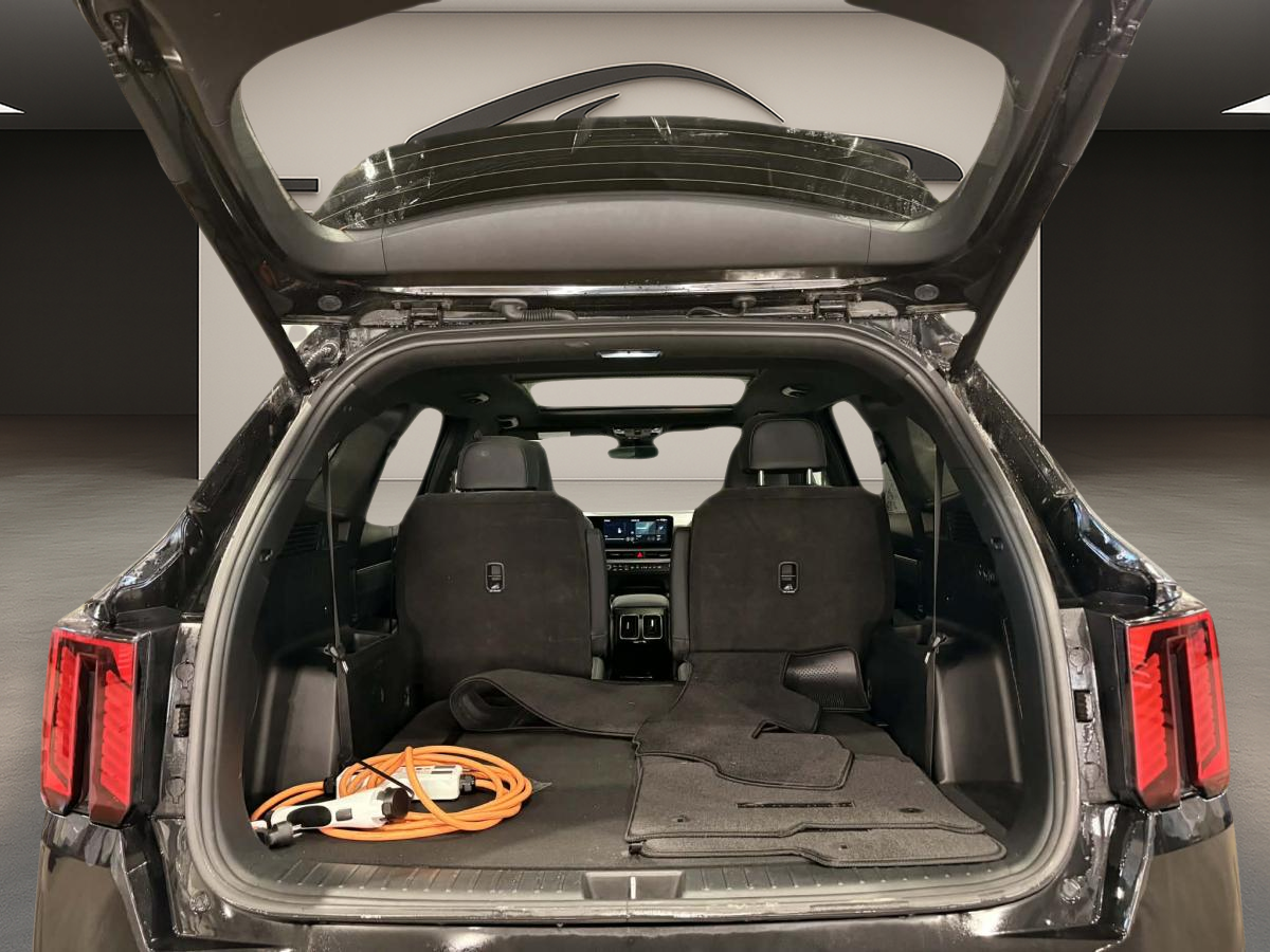 2025 Kia Sorento PHEV - Image 8