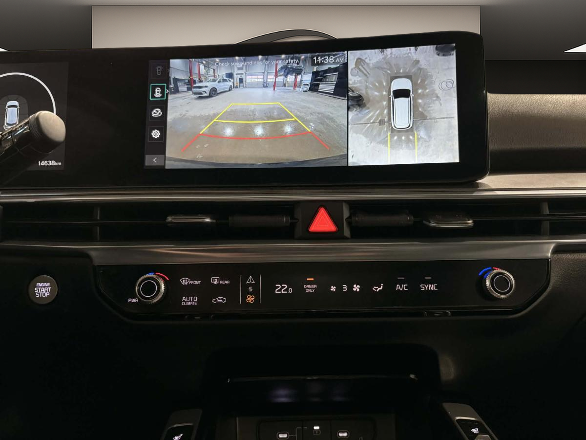 2025 Kia Sorento PHEV - Image 17